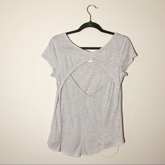 🌸 ZELLA Open Back Short Sleeve Workout Top - Picture 5 of 8